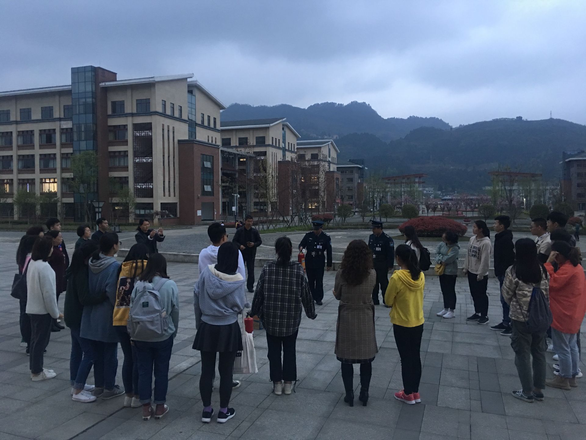 1554256794126556.jpg 1554256794126556.jpg