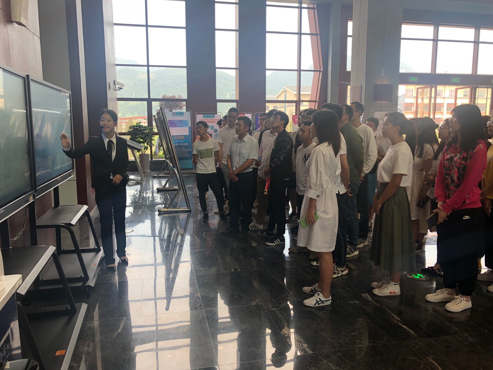 1559454993109158.jpg 1559454993109158.jpg