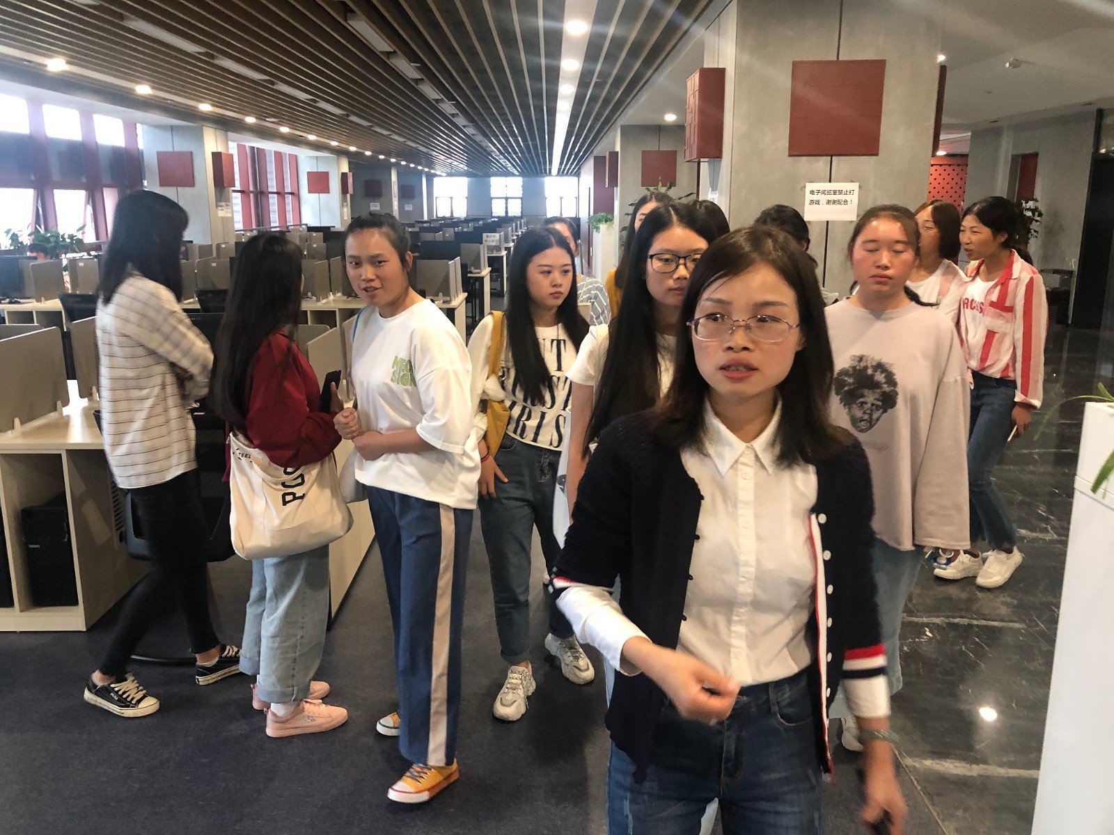 1569392985783996.jpg 1569392985783996.jpg