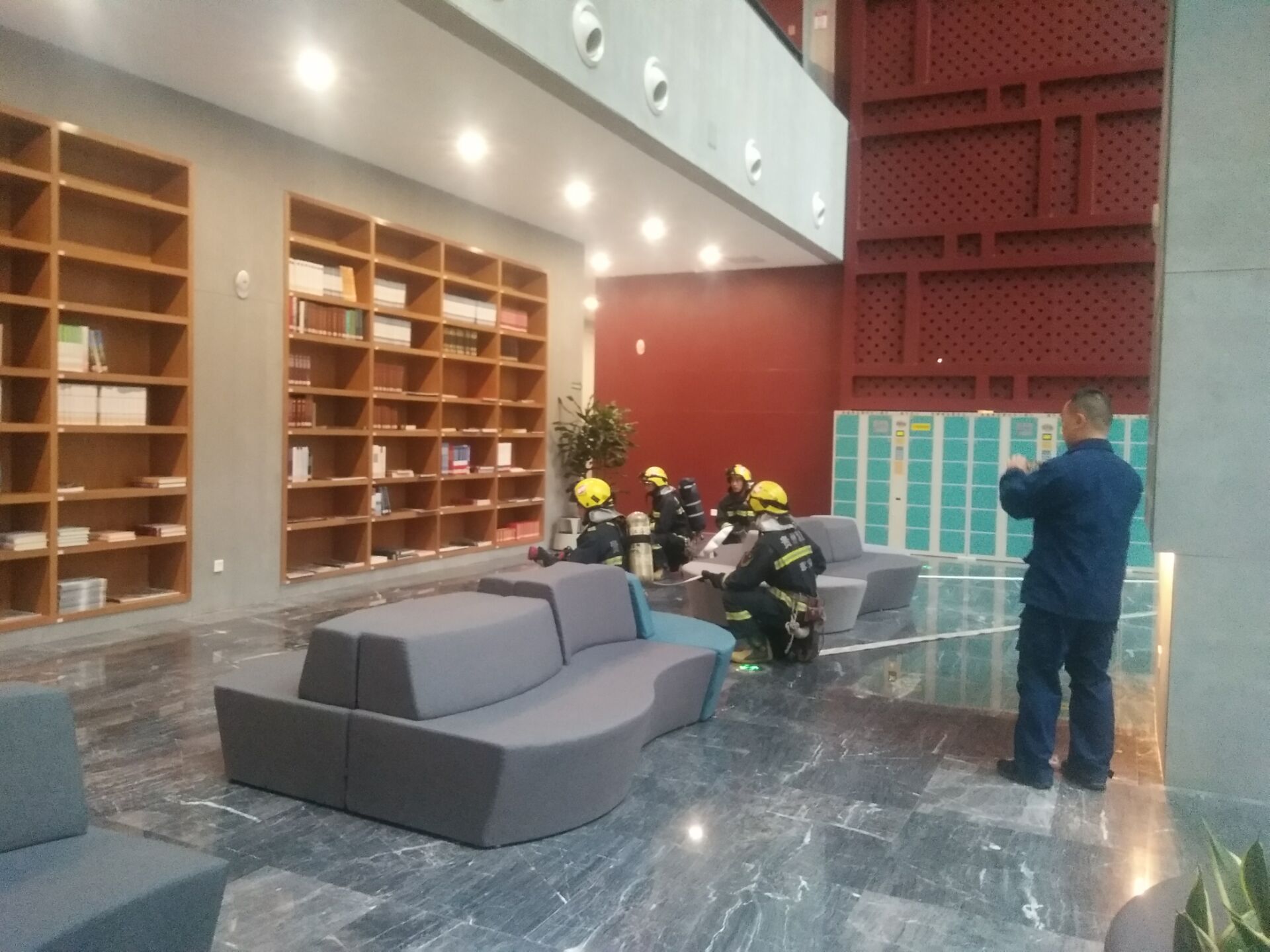 1576567502672156.jpg 1576567502672156.jpg